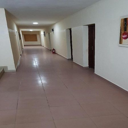 Citilodge Hotel & Conference Centre Newly Renovated Абуджа Екстериор снимка